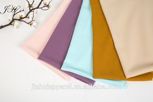 Sciarpa Hijab in Chiffon Crepe Pesante con Perle, Premium, Bestseller in Malesia, per Donne, Ideale per la Primavera - Product Image 3