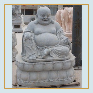 Grande statua di Buddha felice in marmo bianco intagliato in pietra all'aperto - Product Image 4