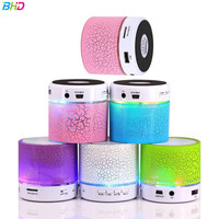 2024 LED Mini Altavoz inalámbrico Bluetooth TF USB FM Audio Musical portátil Altavoz impermeable S10