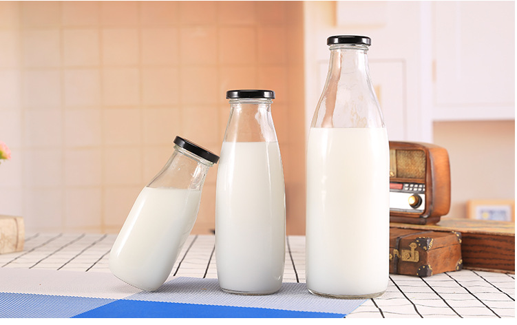 Haonao customized capacity clear small glass milk bottle with metal screw lid