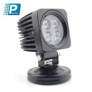 Lampe de travail à LED Offroad Camions Autos Tracteurs Lampe de travail à LED 12W Lampe de travail à LED 12V Véhicules tout-terrain Ampoule de phare à LED à moteur - Product Image 3