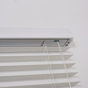 2 "blanc faux bois lattes vénitiens stores PVC Rideau Volets en bois stores à lamelles - Product Image 1