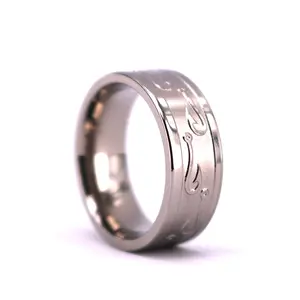 Mannen 8mm Titanium Ring met Reliëf Vishaken, Vis Haak Ring
