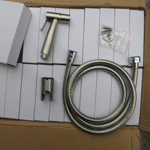 <span class=keywords><strong>Doccetta</strong></span> Bidet Portatile in Acciaio Inox 304 <span class=keywords><strong>con</strong></span> Tubo Flessibile per WC e Pannolini - Product Image 5