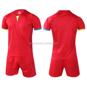 2025 divise <span class=keywords><strong>da</strong></span> <span class=keywords><strong>calcio</strong></span> su misura, kit <span class=keywords><strong>da</strong></span> <span class=keywords><strong>calcio</strong></span> e tuta <span class=keywords><strong>da</strong></span> <span class=keywords><strong>calcio</strong></span>, maglia <span class=keywords><strong>da</strong></span> <span class=keywords><strong>calcio</strong></span> - Product Image 3
