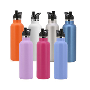 Bouteille d'eau isolée sous vide de sport enduite de poudre de gobelet en acier inoxydable à double paroi de haute qualité avec bouchon à rabat - Product Image 2