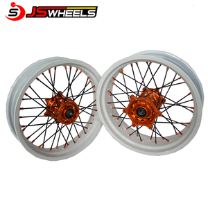 Supermoto KTM EXC SXF 250 450 300 500 17 pulgadas ruedas de la motocicleta - Product Image 1