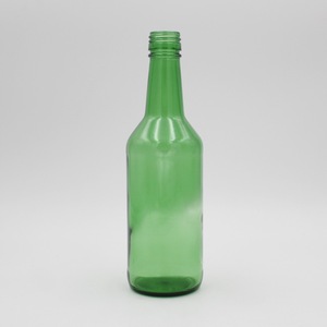 Bouteille en <span class=keywords><strong>verre</strong></span> vert sur mesure de 350 ml 375 ml avec bouchons à vis Bouteille en <span class=keywords><strong>verre</strong></span> Soju pour <span class=keywords><strong>verre</strong></span> vert Vente chaude avec couvercle - Product Image 2
