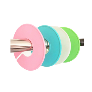 Estante de ropa de plástico en blanco, divisores de tamaño de anillo para tubo de estante cuadrado redondo para armario, tienda de ropa, Impresión de logotipo personalizado - Product Image 2