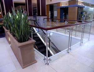 Rambarde intérieure en <span class=keywords><strong>bois</strong></span>, <span class=keywords><strong>balustrade</strong></span> en verre <span class=keywords><strong>pour</strong></span> escalier, vente en gros - Product Image 3