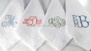 <span class=keywords><strong>Serviette</strong></span> <span class=keywords><strong>de</strong></span> <span class=keywords><strong>table</strong></span> blanche <span class=keywords><strong>de</strong></span> <span class=keywords><strong>mariage</strong></span> en coton lin français <span class=keywords><strong>personnalisée</strong></span> <span class=keywords><strong>personnalisée</strong></span> avec monogramme - Product Image 3