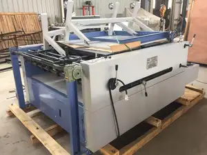 Hoge kwaliteit volledig automatische flatbed papier cup sterven snijmachine