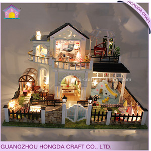 Modèle de maison de jardin avec lumière et meubles de simulation, maison de poupée miniature à faire soi-même, design de maison mignon - Product Image 2