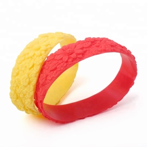 Pulsera <span class=keywords><strong>de</strong></span> silicona <span class=keywords><strong>de</strong></span> goma con logotipo y forma <span class=keywords><strong>de</strong></span> flor, brazalete personalizable, para <span class=keywords><strong>la</strong></span> <span class=keywords><strong>amistad</strong></span> - Product Image 1