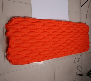 Colchoneta Inflable Ultraligera de Alta Calidad para Acampar al Aire Libre - Product Image 2