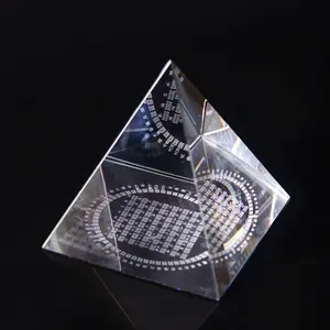 Piramide di cristallo egiziano con incisione Laser 3d personalizzata brillante classica