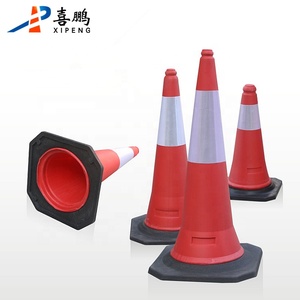 Yol güvenliği için 50cm <span class=keywords><strong>70cm</strong></span> esnek plastik PE trafik konileri - Product Image 2