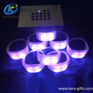 Bracelet LED lumineux en silicone télécommandé par <span class=keywords><strong>radio</strong></span> - Product Image 3