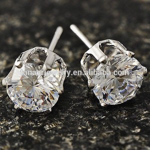 exquisito blanco lleno de oro para mujer ronda claro cz stud pendientes - Product Image 2