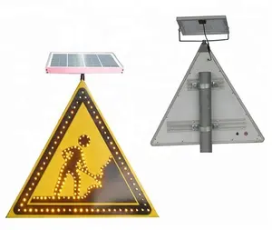 Forma de triángulo led de advertencia de tráfico con panel solar señales