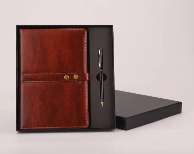 शीर्ष गुणवत्ता कस्टम घटना कार्यालय स्मारिका चमड़े नोटबुक डायरी डिजाइन और व्यापार उपहार उपयोग के साथ नोटबुक और कलम उपहार सेट लोगो
