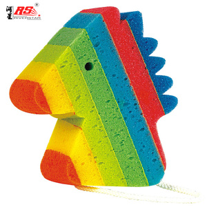 Chine vente en gros Personnalisé pas cher doux sûr odeur enlever étanche forme animale jaune canard en forme de bébé enfant bain douche éponge - Product Image 2