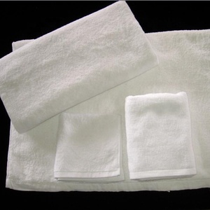 <span class=keywords><strong>Serviette</strong></span> <span class=keywords><strong>de</strong></span> <span class=keywords><strong>table</strong></span> 100% lin avec <span class=keywords><strong>broderie</strong></span> à la main - Product Image 3