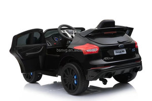 Coche eléctrico con control remoto para niños, vehículo eléctrico con licencia Focus RS, conexión inalámbrica - Product Image 6