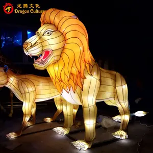 圣诞装饰布动物人物长颈鹿造型模型中国彩色发光二极管丝绸灯笼金属花园狮子人物出售