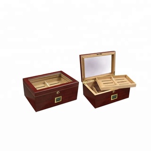 Prestigio di Importazione Gruppo <span class=keywords><strong>Berkeley</strong></span> II Due Tono Superiore Di Vetro Humidor con Igrometro Esterno - Product Image 1