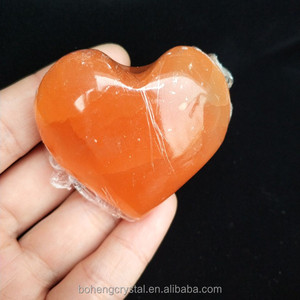 Rojo de yeso en bruto rough <span class=keywords><strong>selenita</strong></span> corazón de piedra - Product Image 3