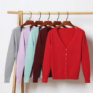 Venta caliente elegante Primavera Verano fino costilla abrigo de punto en stock de un solo pecho suave color liso mujeres suéter cárdigan <span class=keywords><strong>al</strong></span> <span class=keywords><strong>por</strong></span> <span class=keywords><strong>mayor</strong></span> - Product Image 5