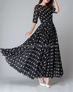 Maxi <span class=keywords><strong>abito</strong></span> in Chiffon a <span class=keywords><strong>pois</strong></span> bianco nero a <span class=keywords><strong>pois</strong></span> bianco elegante casual estivo da donna all'ingrosso 2022 - Product Image 3