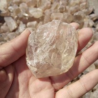 Pierre de cristal naturelle brute non taillée, spécimen de cristal de quartz clair