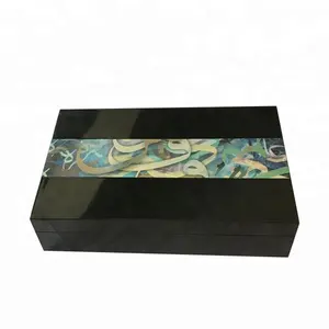 钢琴黑漆完成豪华木制巧克力包装盒