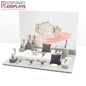Support d'affichage pour montres en acrylique haute clarté pour comptoirs <span class=keywords><strong>de</strong></span> vente au détail avec un design à plusieurs niveaux pour mettre en valeur les montres <span class=keywords><strong>de</strong></span> luxe et les montres intelligentes - Product Image 6