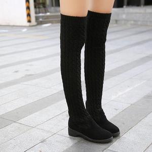 UP-0135D Nouveau design hiver femmes chaussures loisirs plat tricoté sur les <span class=keywords><strong>bottes</strong></span> au genou pour les femmes - Product Image 5