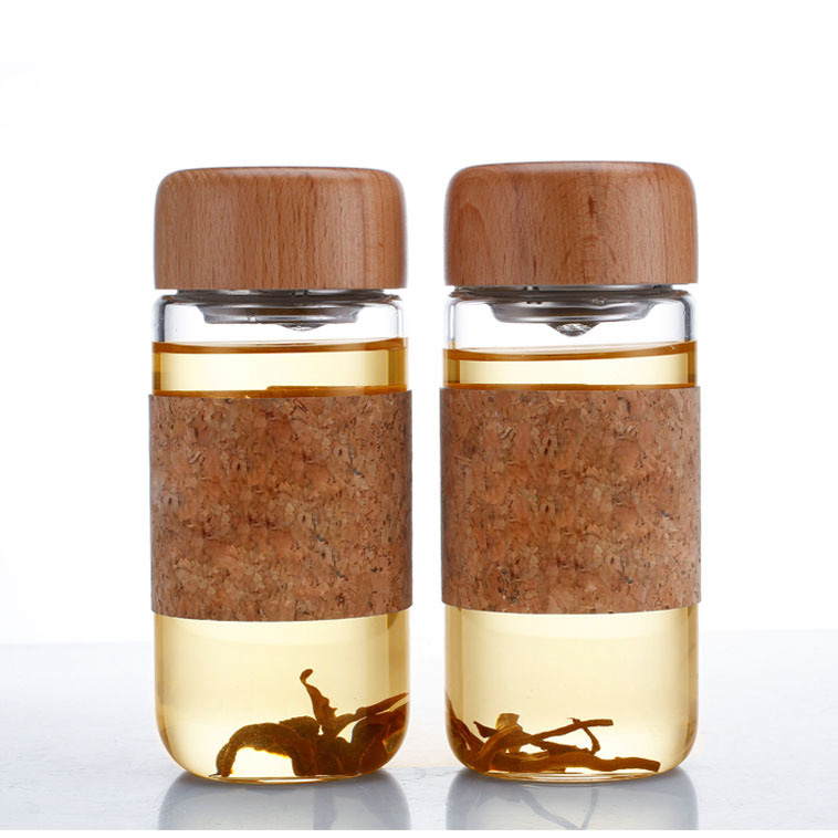 Eco-friendly natural transparent water bottle with cork sleeve and lid