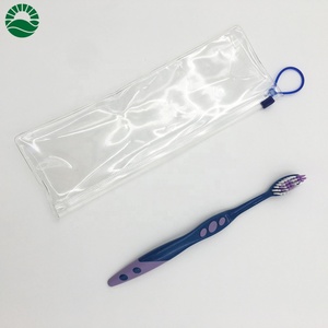 Brosse à dents en plastique avec capuchon en plastique et dentifrice emballés dans un sac en plastique pour brosse à dents - Product Image 4