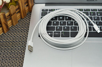 Promoción de fábrica Cable de cargador de datos USB para iPhone para Apple Core para iOS Ordenador Auricular Uso Caja de papel Paquete Stock