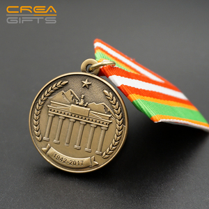 Barato al por mayor de encargo del ejército de metal premio Medalla Militar con cintas - Product Image 4