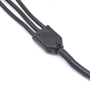 Y tipo de enchufe impermeable IP67 conector 1 a 3 del divisor del Cable de conector