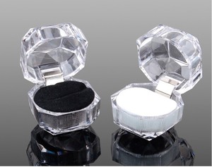 शीर्ष गुणवत्ता एक्रिलिक प्लास्टिक cristal अंगूठी earing पैकिंग vinycl गहने बॉक्स - Product Image 5