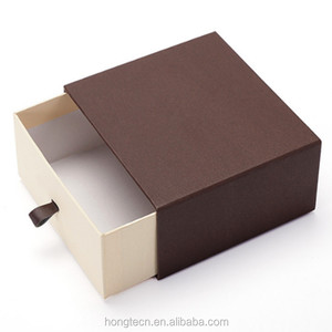 Wholesale customized cardboard slide out gift packaging match box with handle