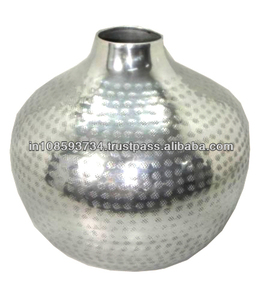 Pot de fleurs en aluminium martelé, vase décoratif traditionnel - Product Image 1