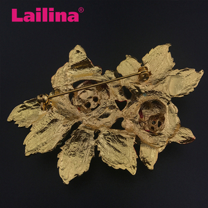 Broche de flores rosa con diamantes de imitación para mujer, broche rojo hecho a mano de 2,75 pulgadas, regalo de San Valentín, broche personalizado - Product Image 4