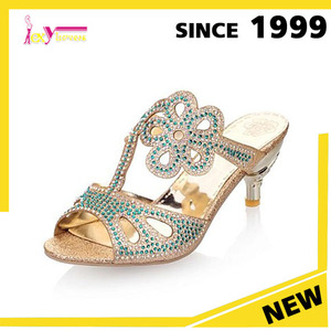 Rhinestones llenos con diseño de la flor mujeres zapatos de tacones bajos para mujer zapatilla calzado fiesta - Product Image 1
