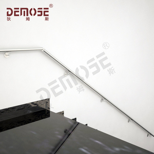 درابزين خارجي مزخرف للدرج مع إضاءة LED - Product Image 5