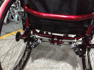 Fornitore della cina la terapia di riabilitazione forniture outdoor leggero manuale sportive per il tempo libero sedia a rotelle leggero di <span class=keywords><strong>sport</strong></span> - Product Image 2