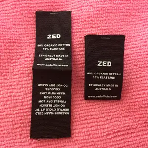 Etiqueta de algodão preto dobrável centro, etiqueta de impressão do algodão da instrução para a promoção